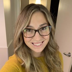 Meet your Posher, Nicole